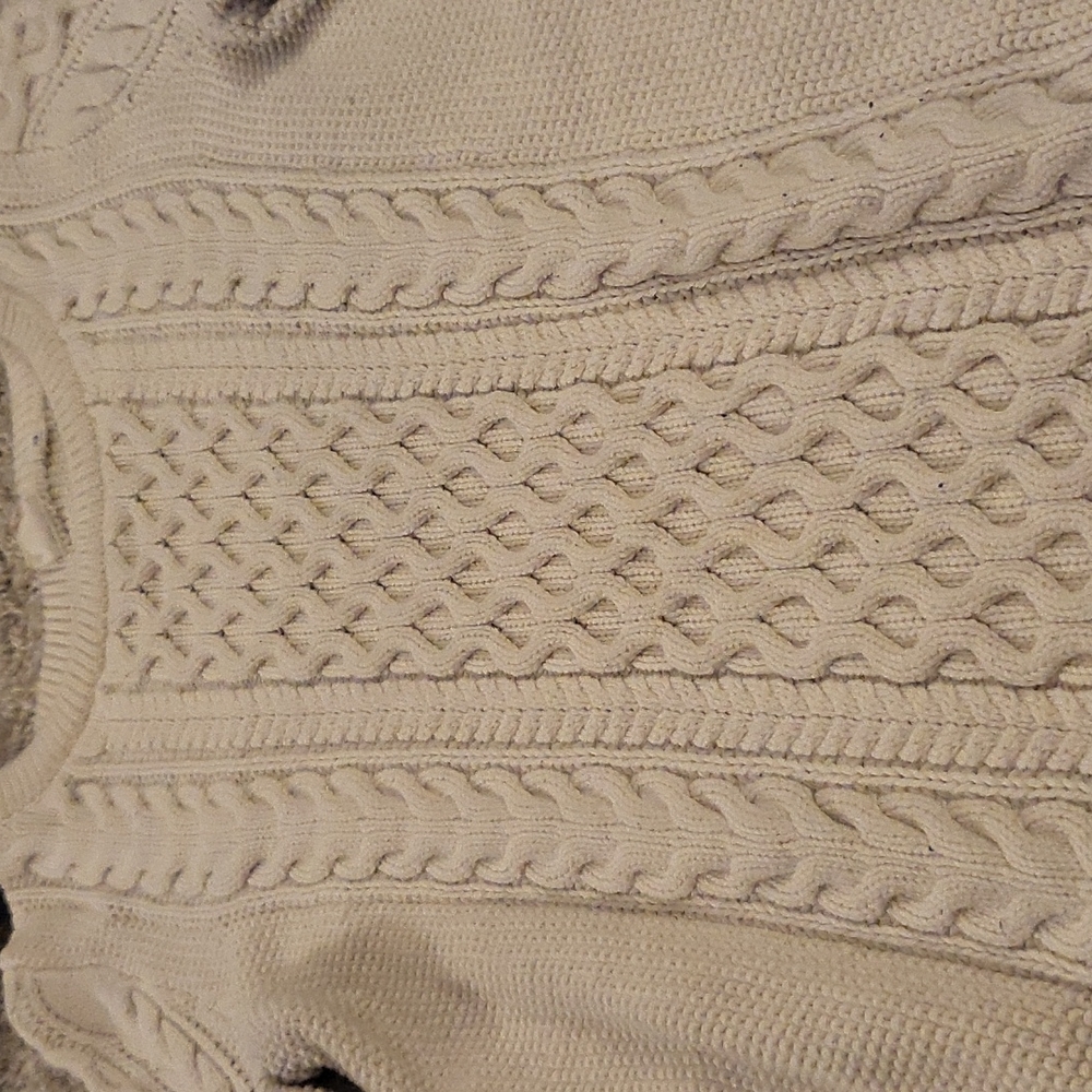 Gap Women's Cream Cable Knit Sweater - Picture 2 of 4